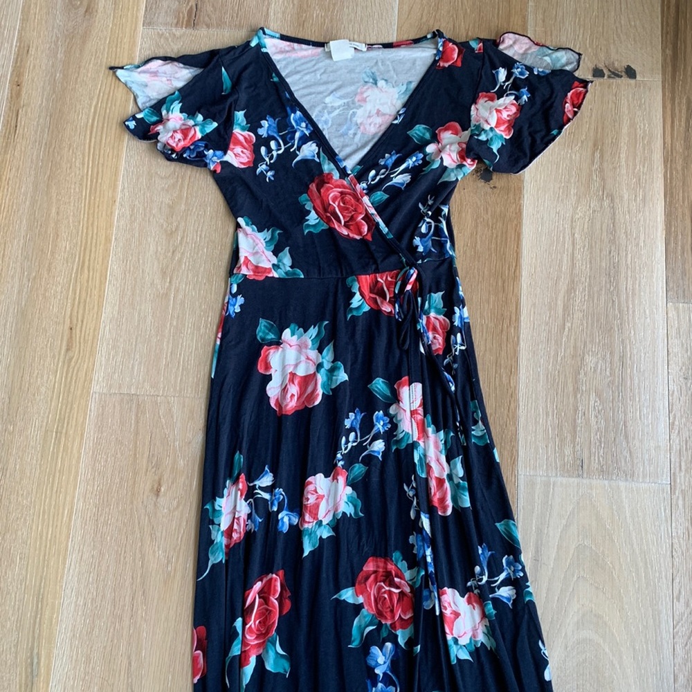 Floral maxi wrap dress. Worn once. Size S.